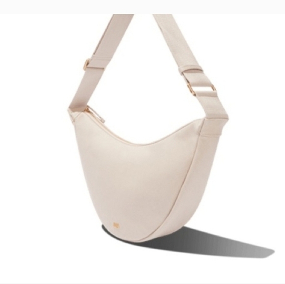 JULY Handbags - NWT JULY The Everyday Crescent Bag